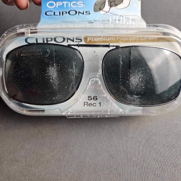 Polar Optics clip ons - Picture 2 of 5